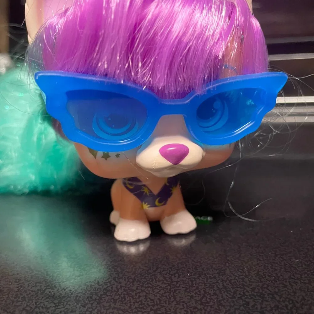 VIP Pets Surprise Hair Reveal Doll